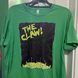 Men’s Disney Toy Story Aliens “The Claw” shirt